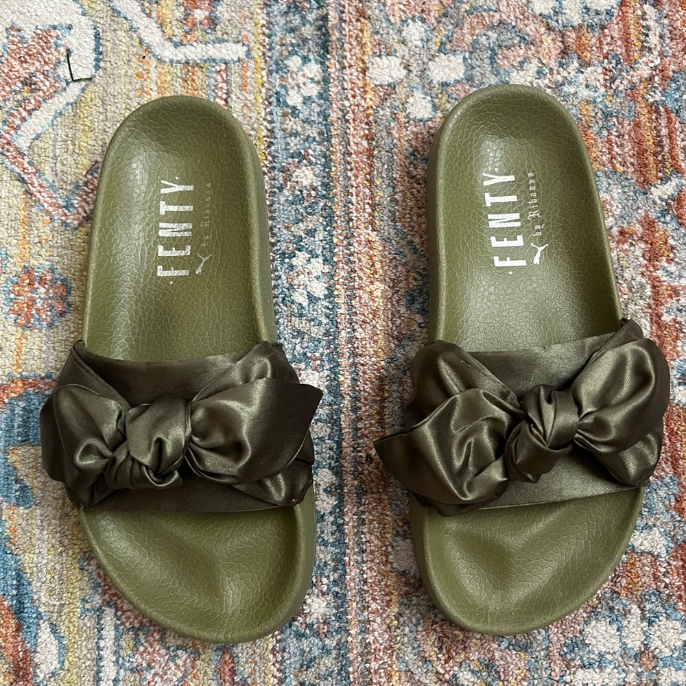 Puma Fenty Bow Slides, Size 6.5